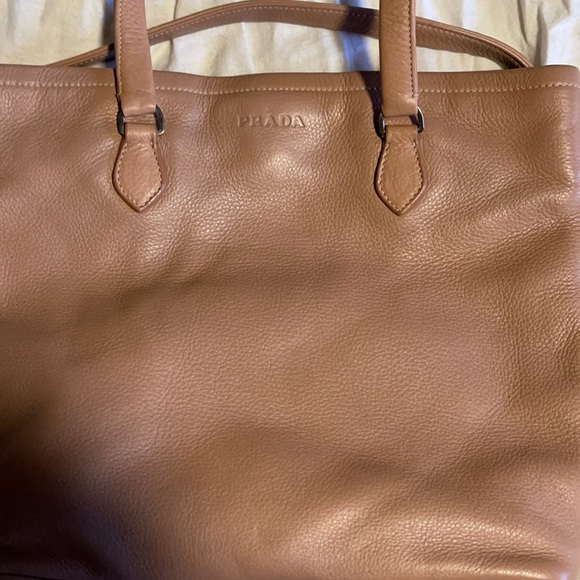 Authentic Prada Blush handbag - Picture 2 of 2